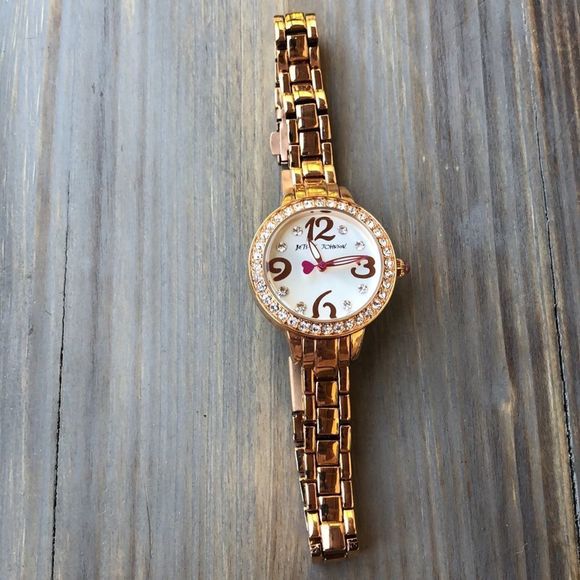 BETSEY Johnson Crystal Gold Tone Slim Band Watch! EUC - Picture 12 of 12